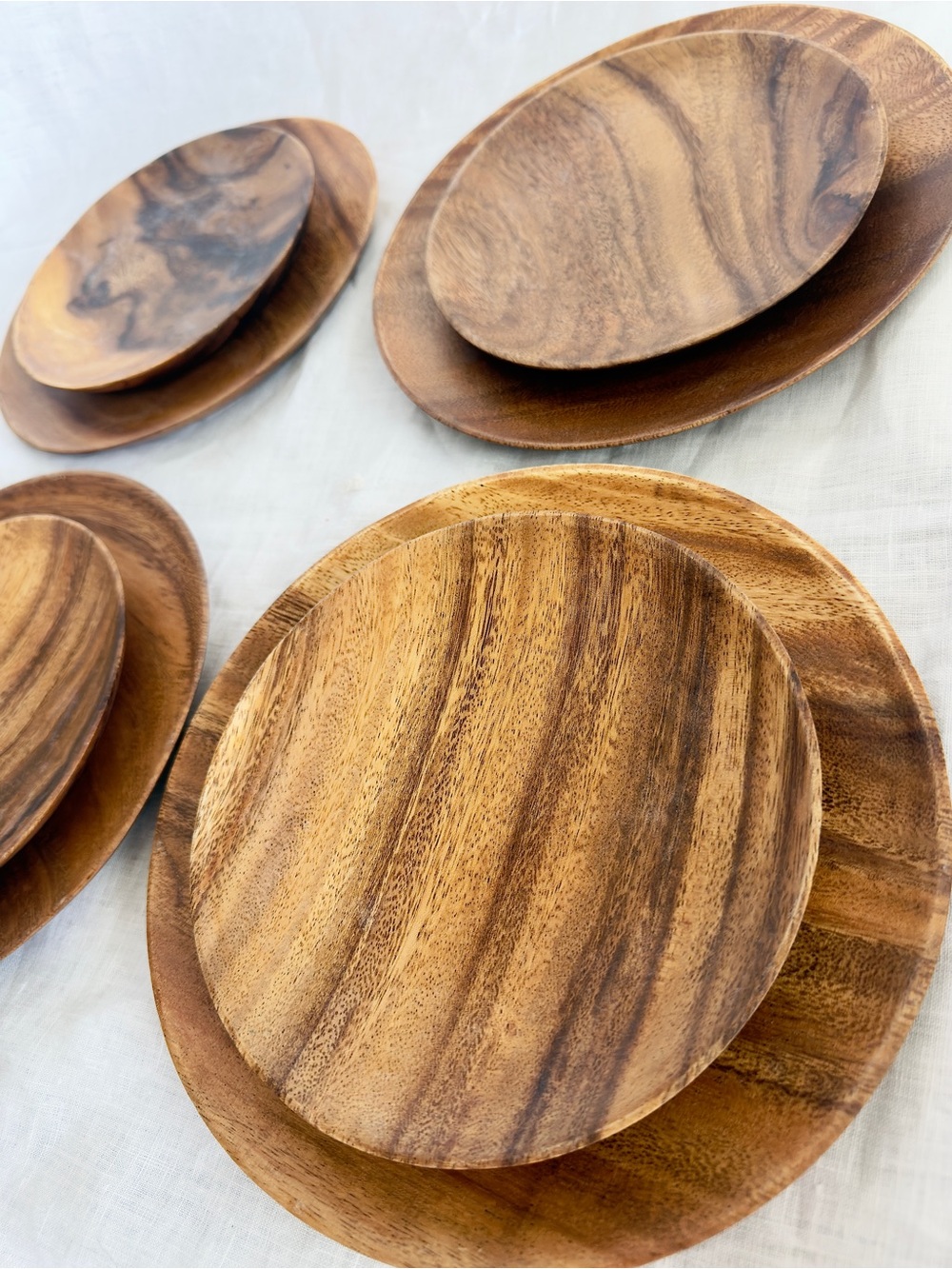 Set of 8 West Elm Organic Hand Carved Acacia Wood Plates, NWT, Retail $140
